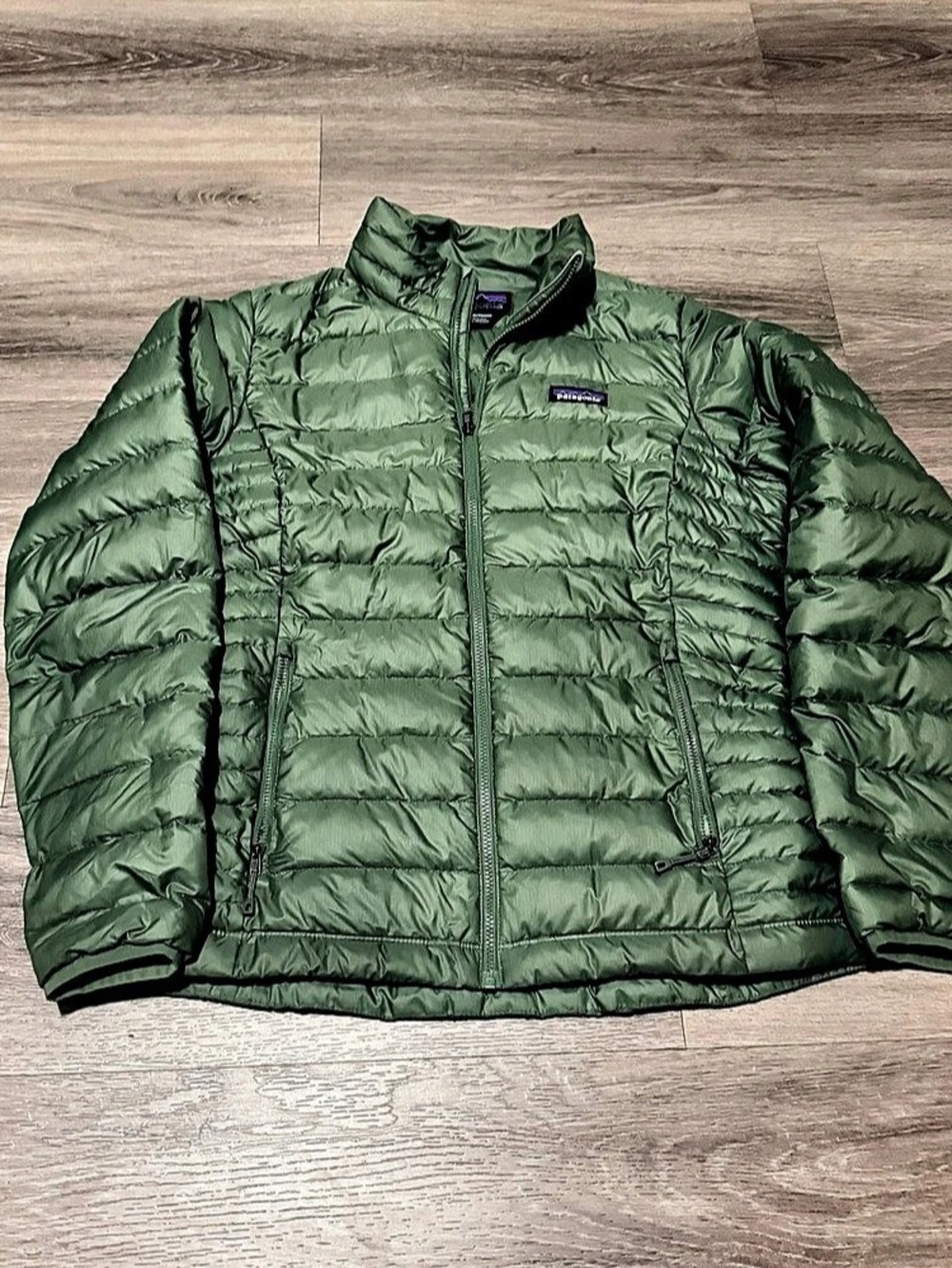 Patagonia Down Sweater Jacket Women's Green Puffer Size Medium